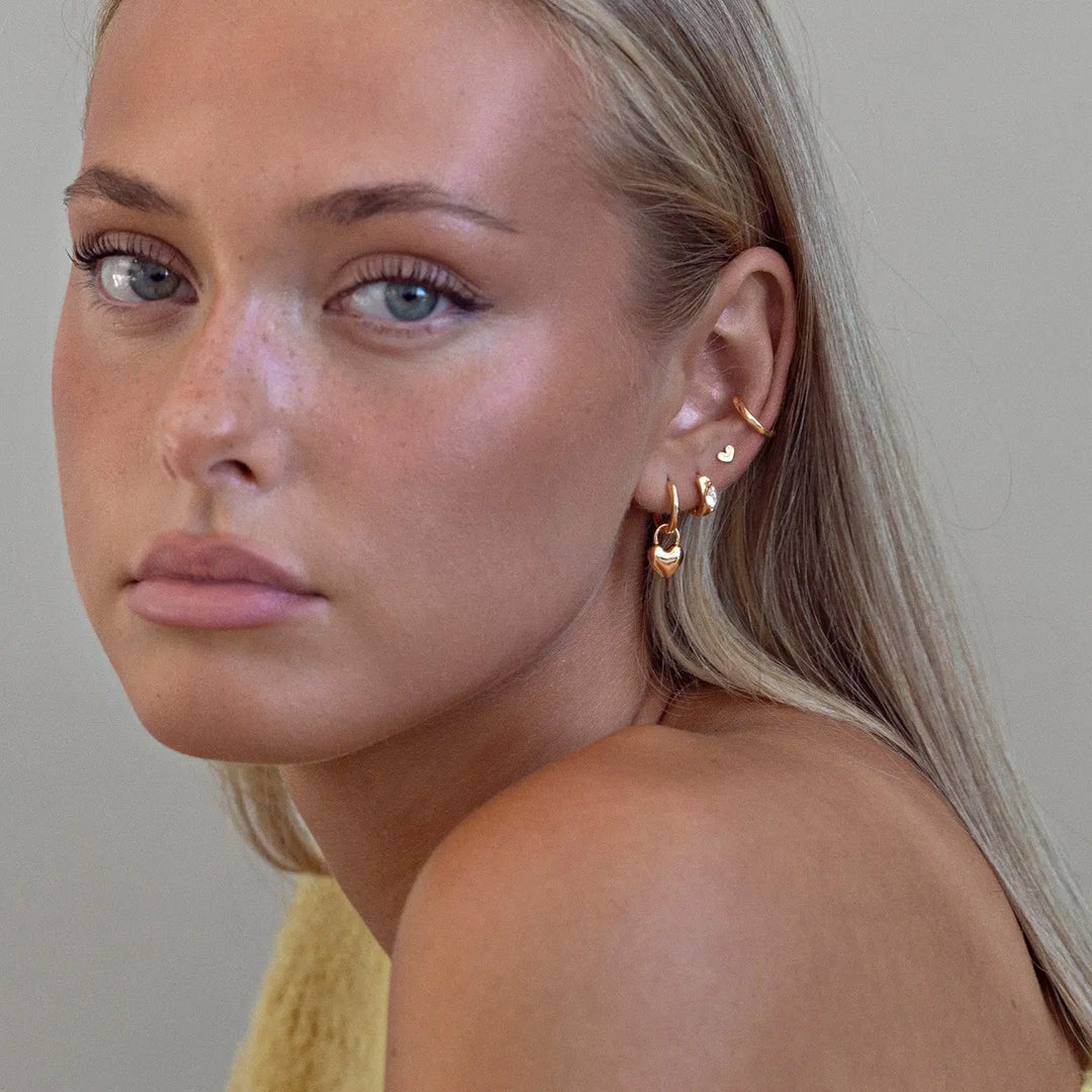 petite heart stud earring Gold