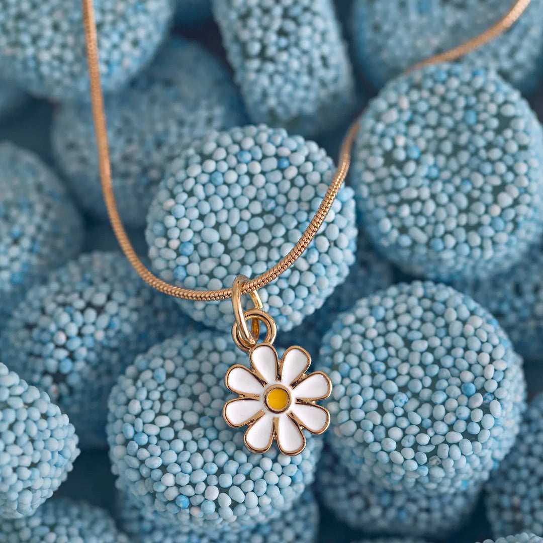 Enamel Daisy Necklace Timi of Sweden