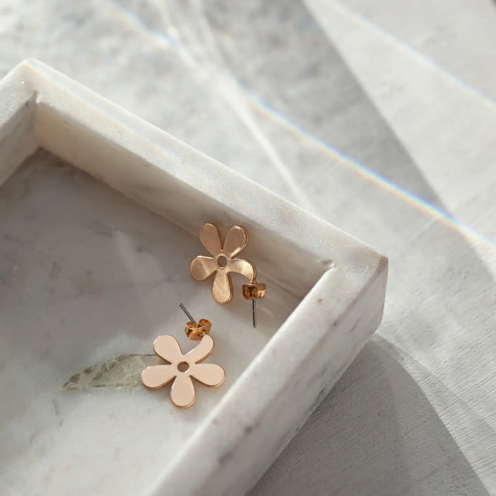 Melina - Flower Stud Earrings